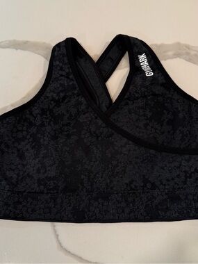 Gymshark Women’s black Adapt Printed Seamless Sports Bra Size M Padded Stretch